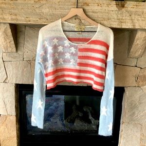 Wildfox White Label cropped Sweater size Small